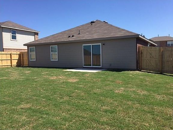 2nd image of 1410 S Raven Dr
