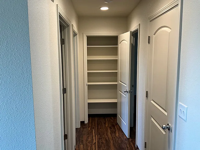 5921 Camino Ln — Photo 5