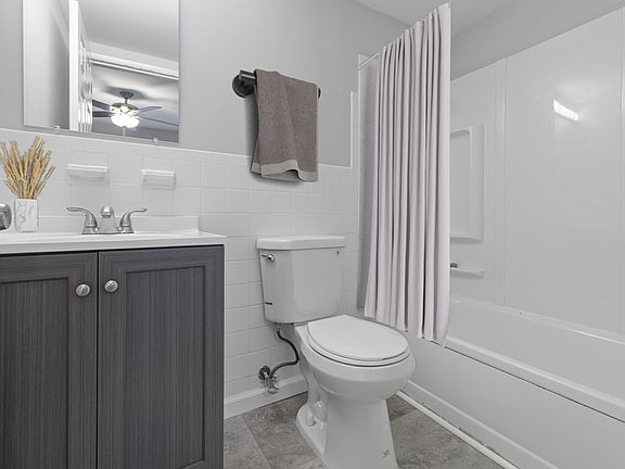 5th image of 2509 Bellevue Ave APT 10
