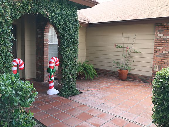 3rd image of 4547 E Sunnyside Ln