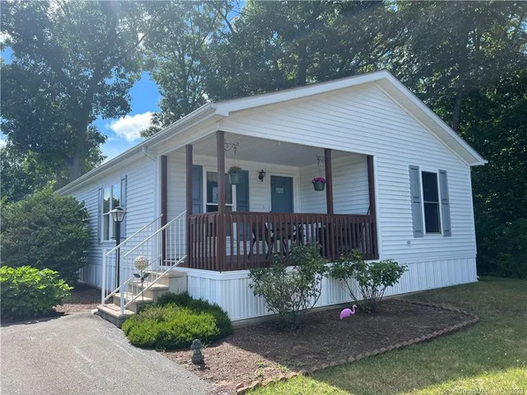 11 Pine Cone Drive, Westbrook, CT 06498