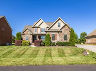 8215 Messenger Ct, Stokesdale, NC 27357