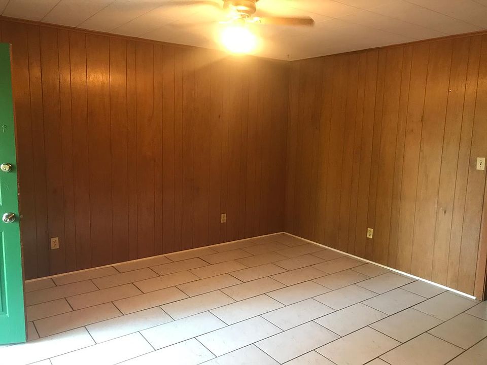 1st image of 304 Powers St APT 4
