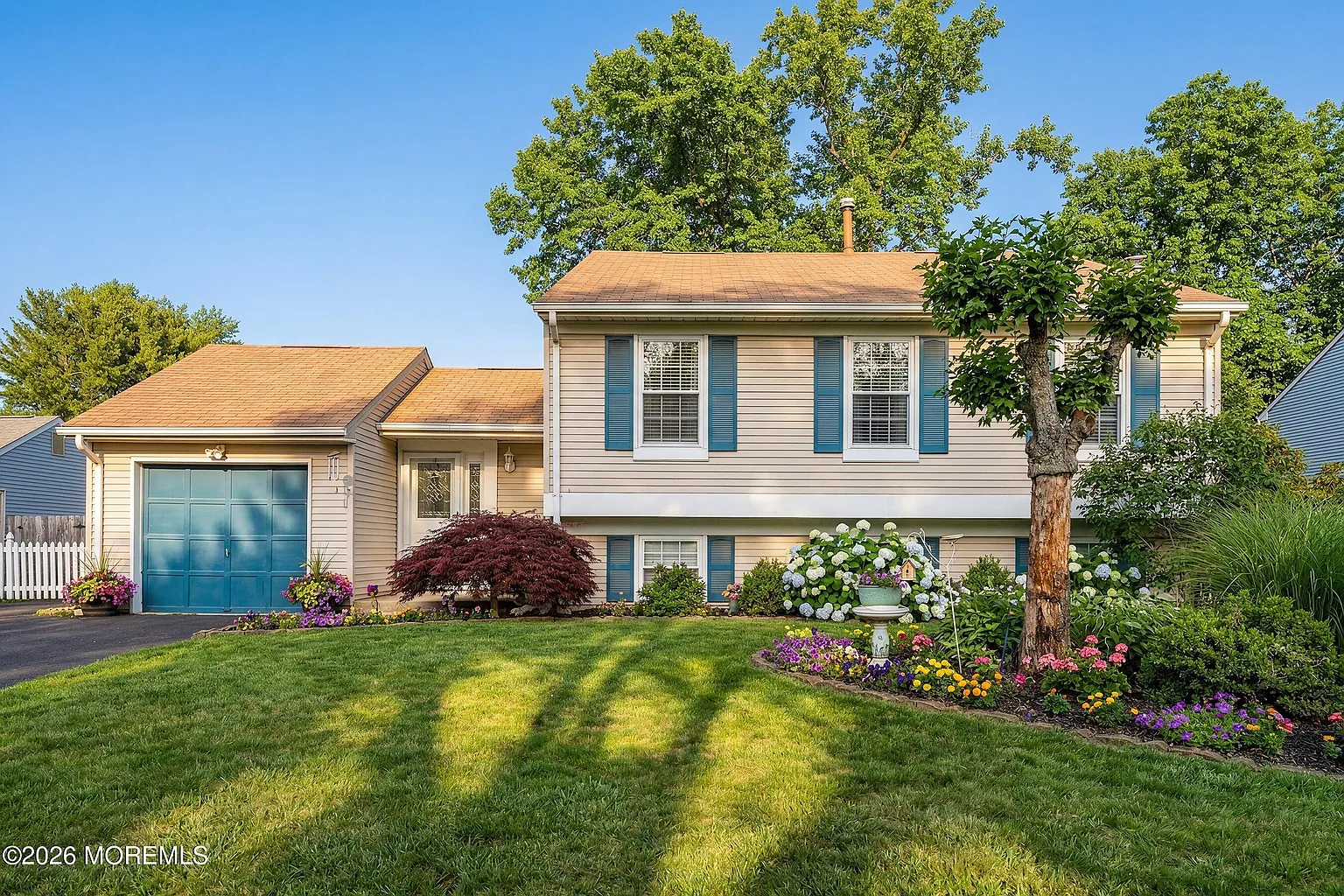 116 Weldon Road photo 1