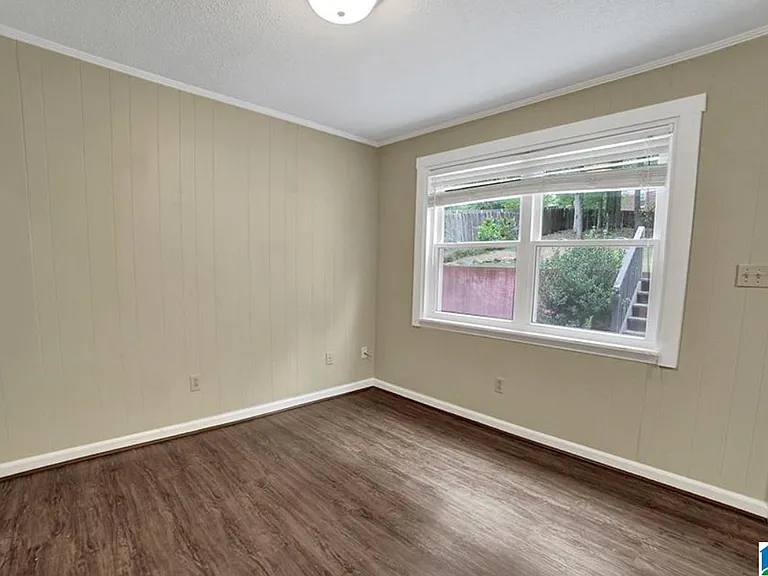 1506 Al Seier Rd — Photo 9