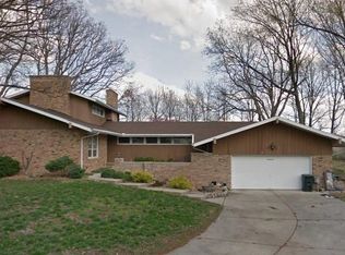 65 Dellwood Dr, Decatur, IL 62521