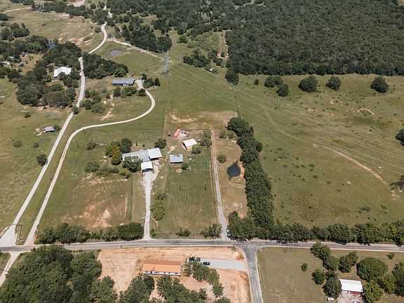 5th image of 994 County Road 1180