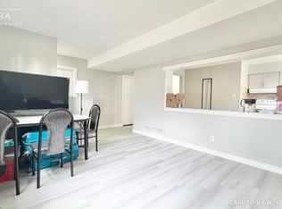 100 Fairway Rd N #2, Kitchener, ON N2A 2N5