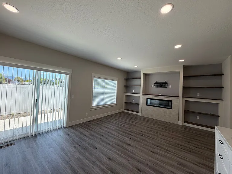 228 E Lobo Loop — Photo 7