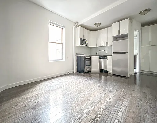 Rented by (Legacy) NY Quality Living Uptown | media 5