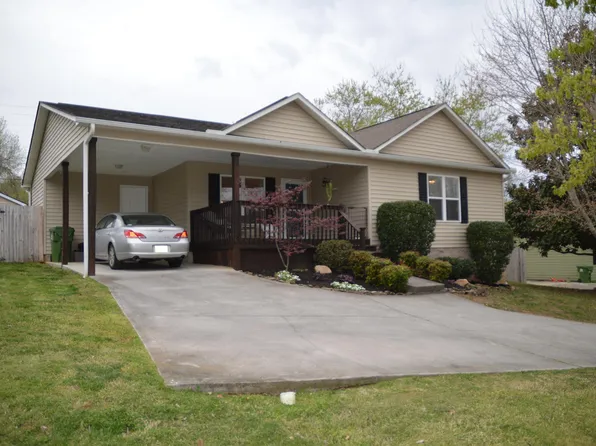 709 Gladstone Cir, Maryville, TN 37804