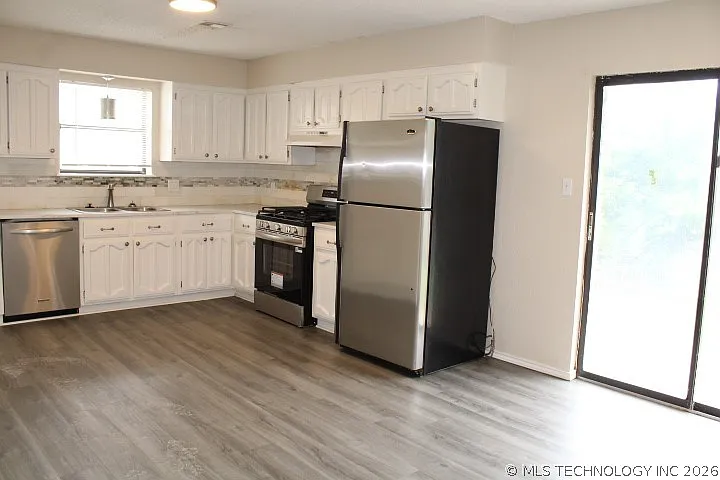 14633 S Xenophon Ave — Photo 4