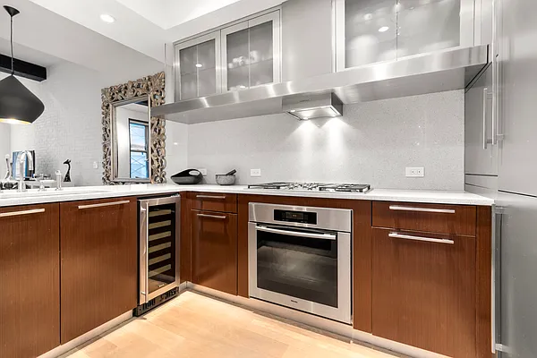 Rented by Douglas Elliman | media 14