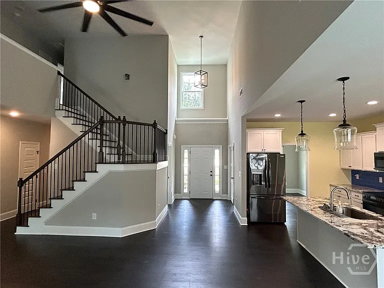 205 Solihull Ln — Photo 9