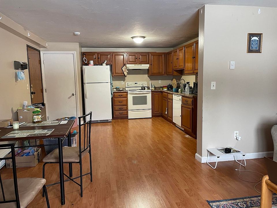 2nd image of 655 Plantation St
