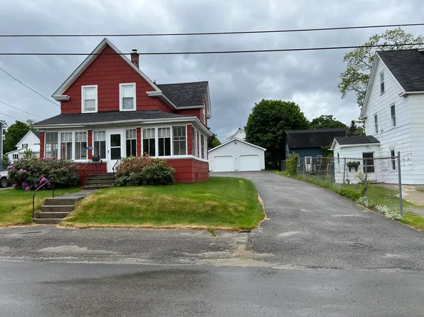 138 Oxford Street, Millinocket, ME 04462
