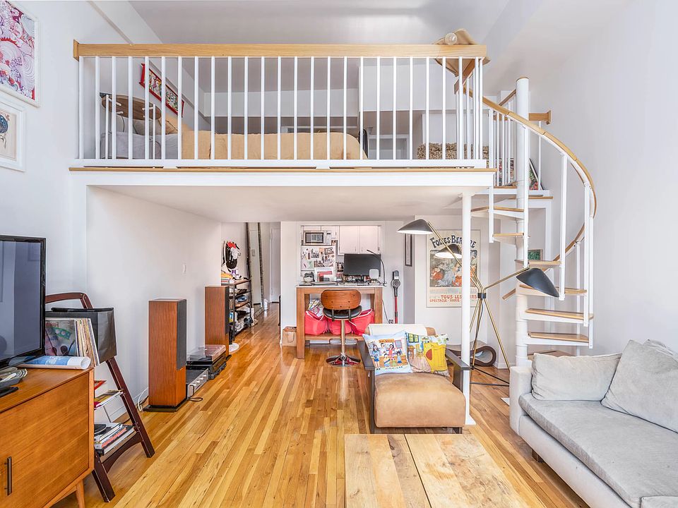 1st image of 250 Mercer St APT C610