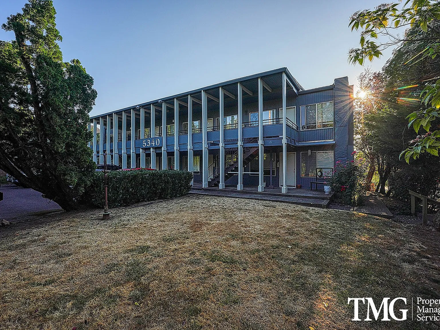 Milwaukie Ave Apartments — Photo 3