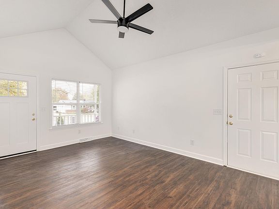 4th image of 23 Broad Vista Blvd