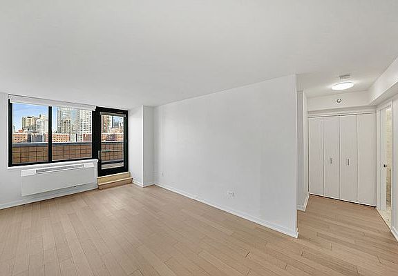 4th image of 75 W End Ave APT C15g