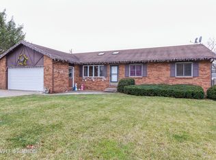 1335 Mill Pond Rd, Bourbonnais, IL 60914