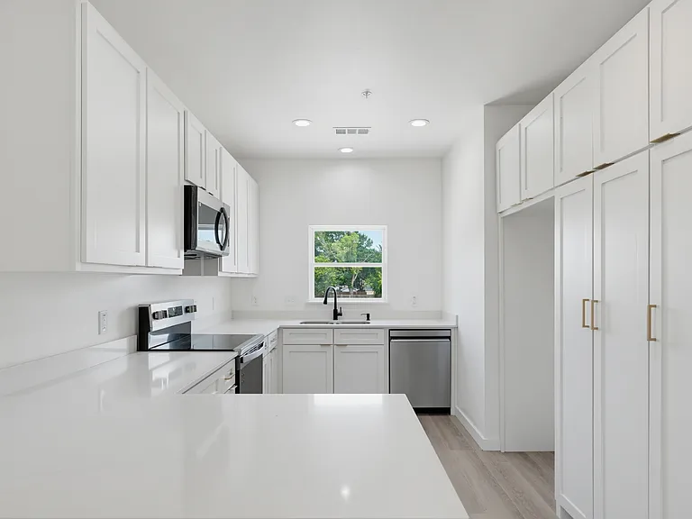 512 S Oconnor Rd — Photo 4
