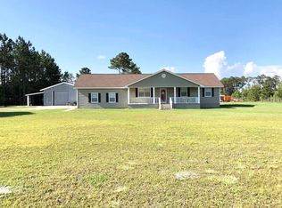 106 Sunset Ln, Waycross, GA 31503