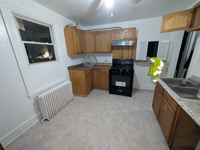 20 S Carol Blvd #2 — Photo 5