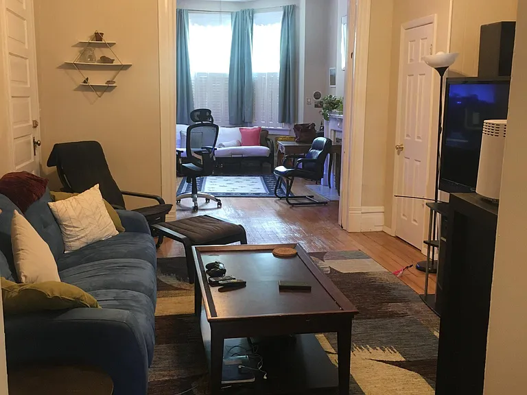 1835 W Grace St #1 — Photo 9