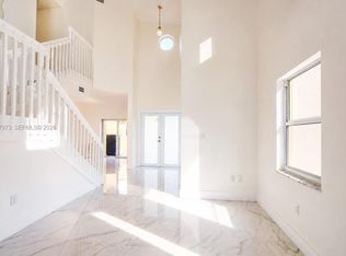 15423 SW 50th Ter, Miami, FL 33185