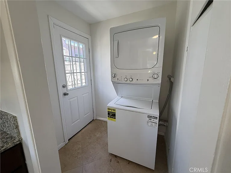 7322 Lindley Ave — Photo 7
