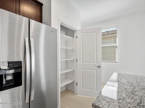 4890 E Greenway Wash Dr, Tucson, AZ 85706