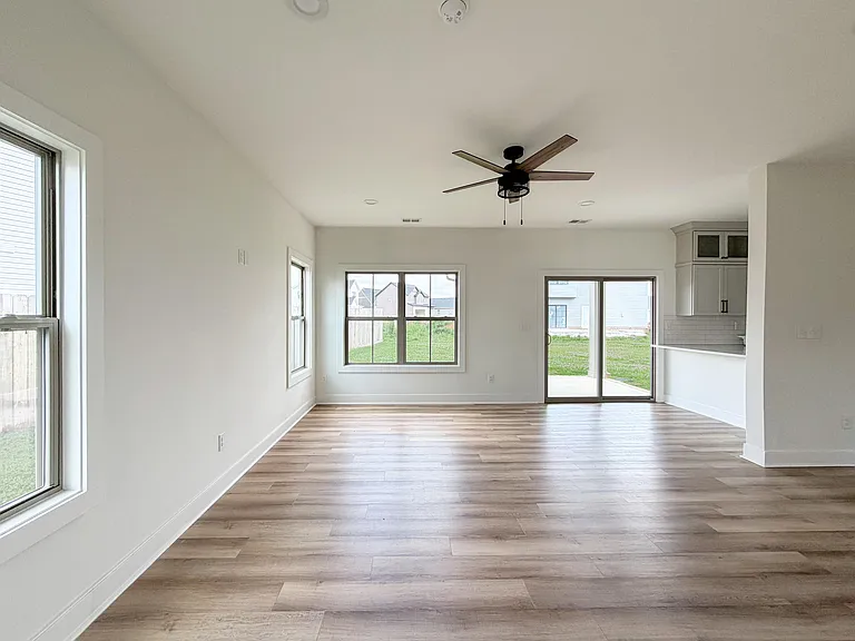 219 Krauss Dr — Photo 3