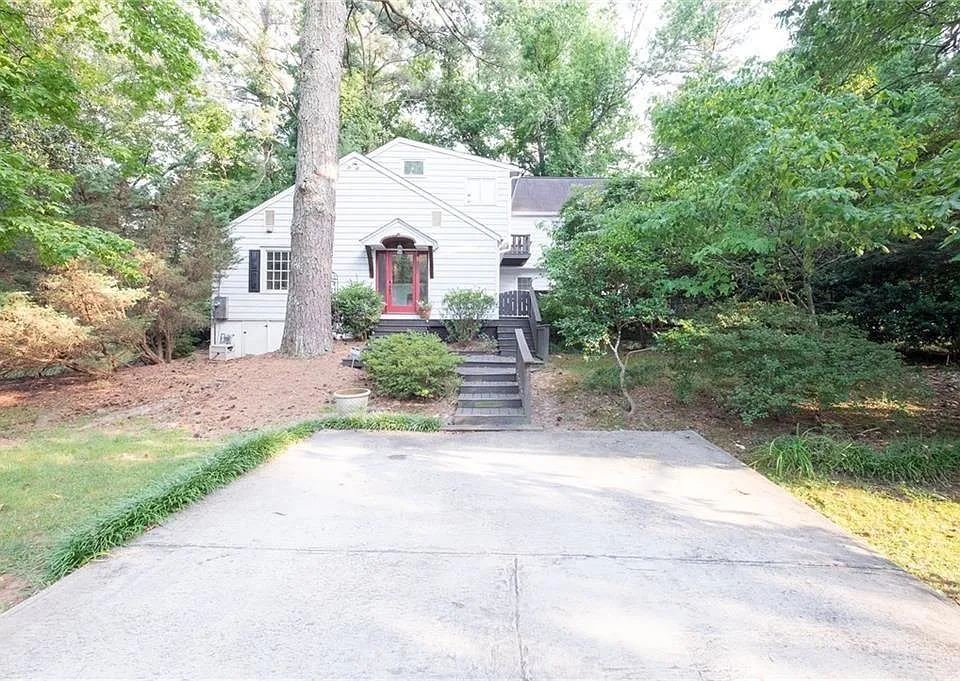 776 Valley Brook Rd