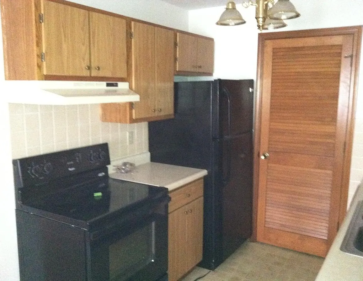537 Vicksburg Drive — Photo 1