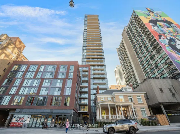 308 Jarvis St #1506, Toronto, ON M5B 0E3