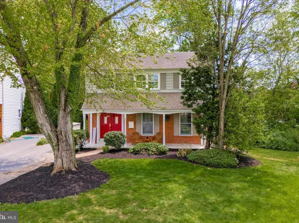 25 Dora Dr, Media, PA 19063