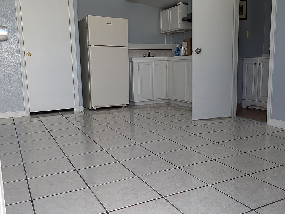 1st image of 6024 W Clifton St