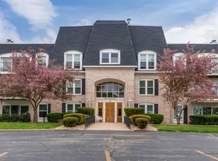 111 Rust Rd APT 110, Bloomington, IL 61701