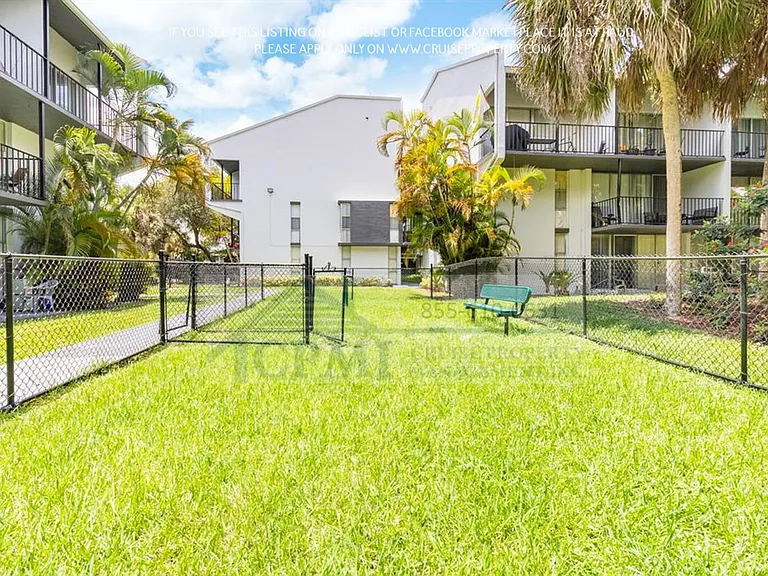 2930 Forest Hills Blvd — Photo 6