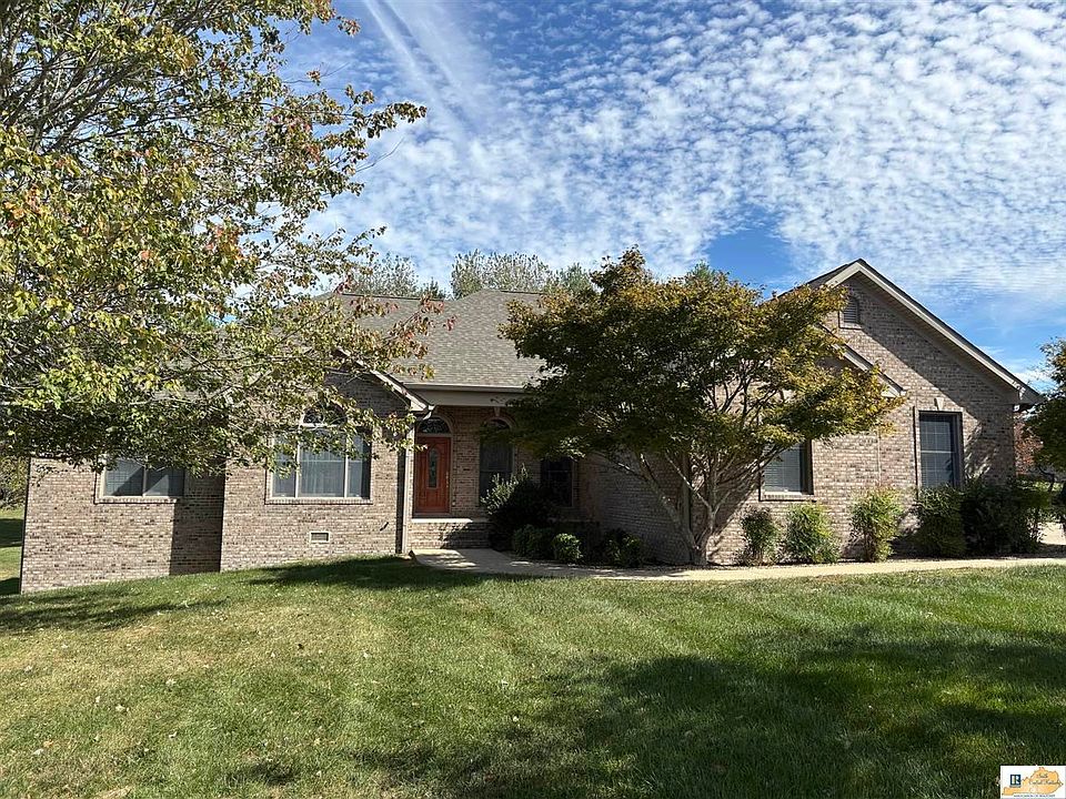 2nd image of 388 Brentwood Est