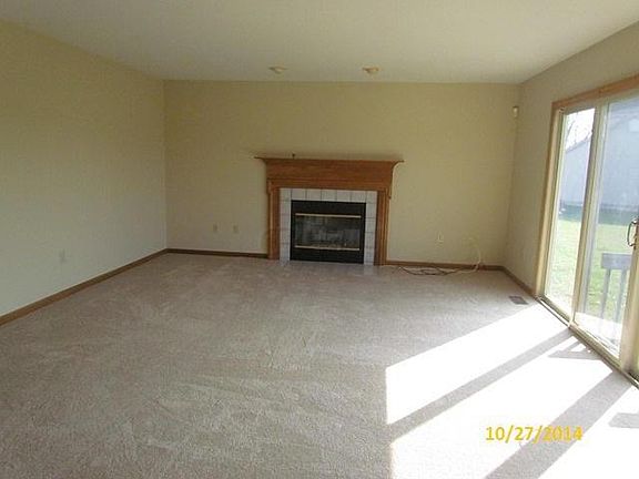 4th image of 12108 Auburn Ct NW