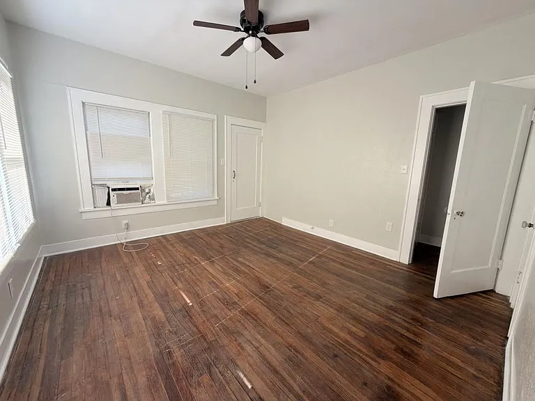 1721 Elizabeth Ave — Photo 8