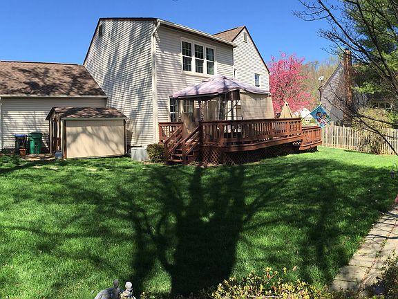 3rd image of 5269 Dunleigh Dr