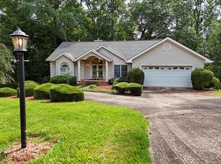72 Cherokee Trl, Blairsville, GA 30512