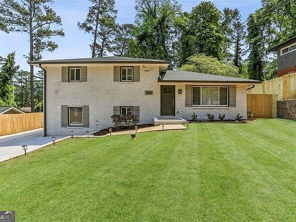4th image of 1888 La Mesa Ln