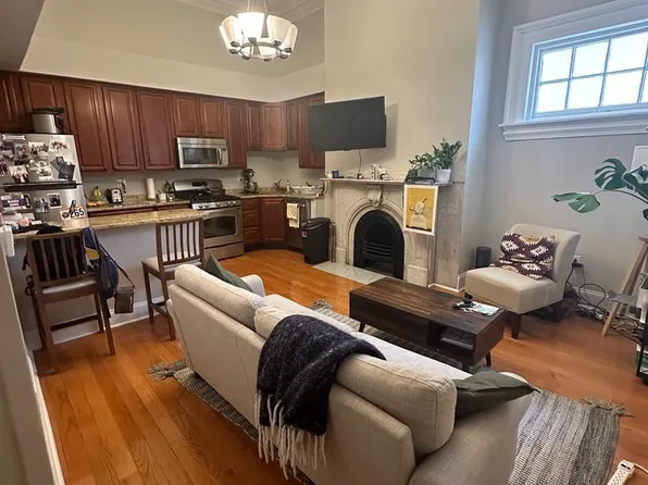 1014 Clinton St #1R, Philadelphia, PA 19107