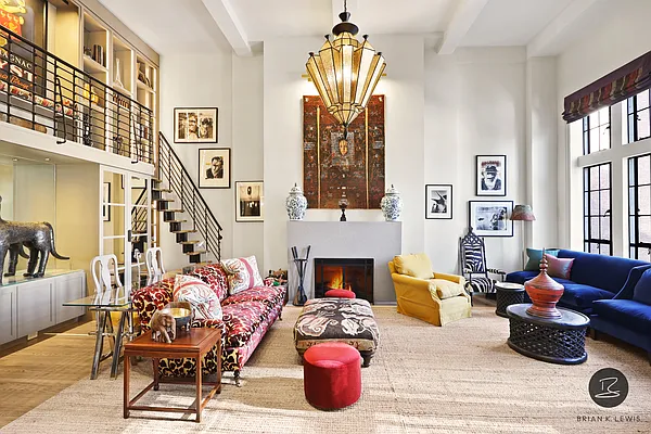 Sold by Compass | media 2