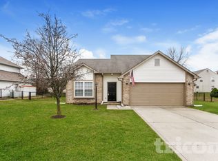 4669 Driftwood Ln, Greenwood, IN 46143