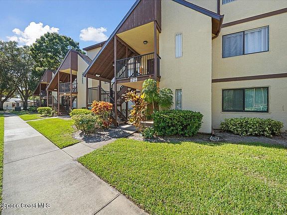 2nd image of 7817 Shadowood Dr APT 210